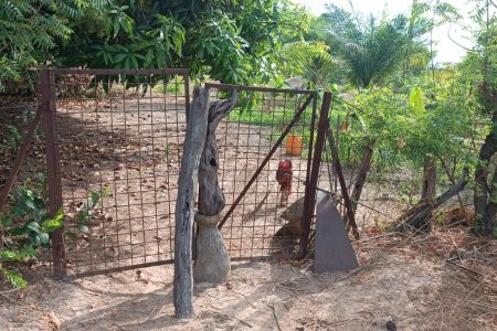 Afoulo : le portail d'entrée, vieillissant