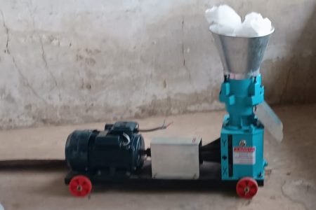 Balankine : la machine à fabriquer des aliments pour poissons est arrivée !